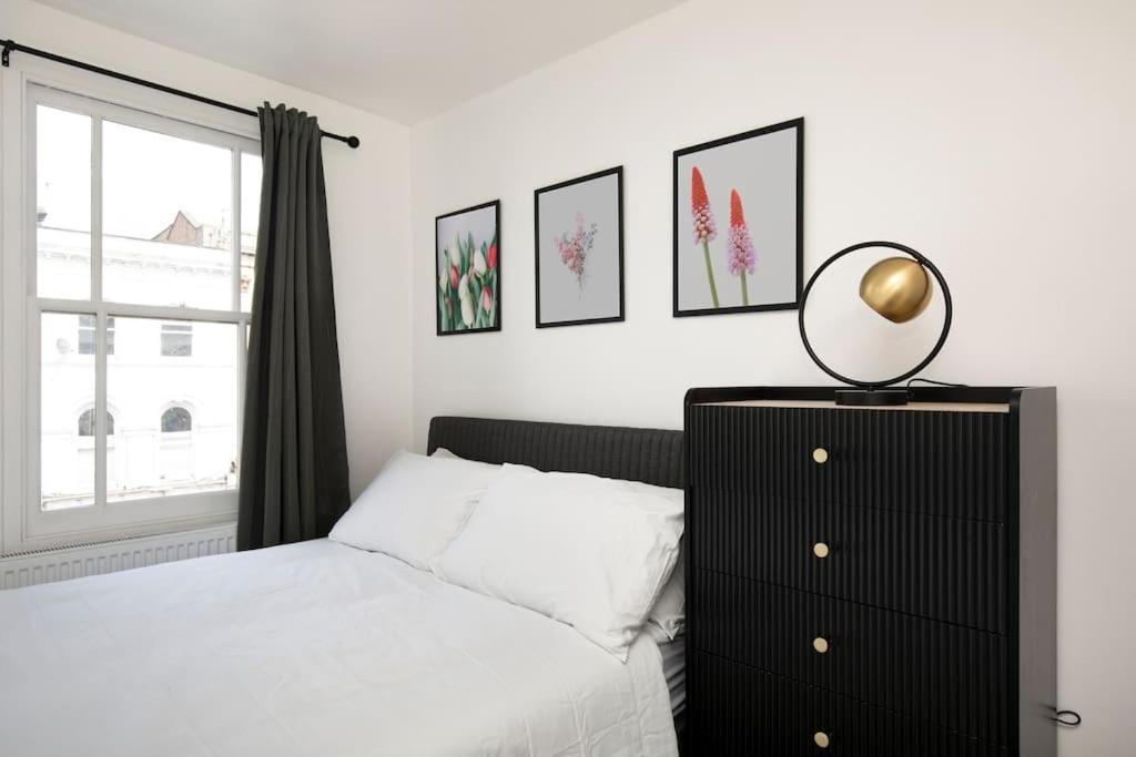 Spacious Serenity In The Heart Of Central Londra Exterior foto