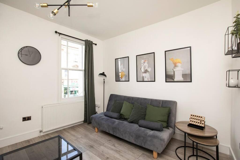 Spacious Serenity In The Heart Of Central Londra Exterior foto